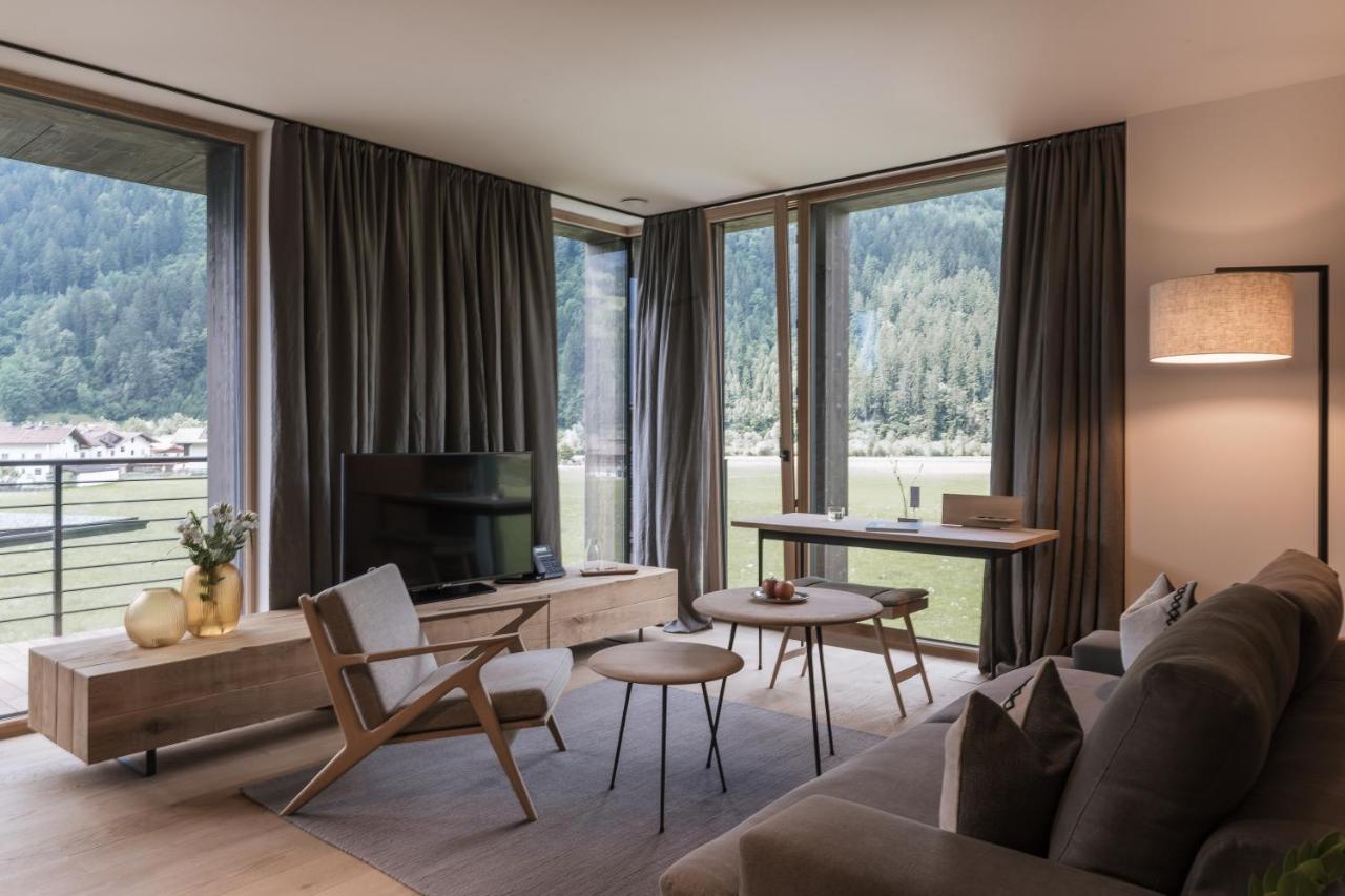 Zelloon Boutique Hotel Zell am Ziller Exterior foto